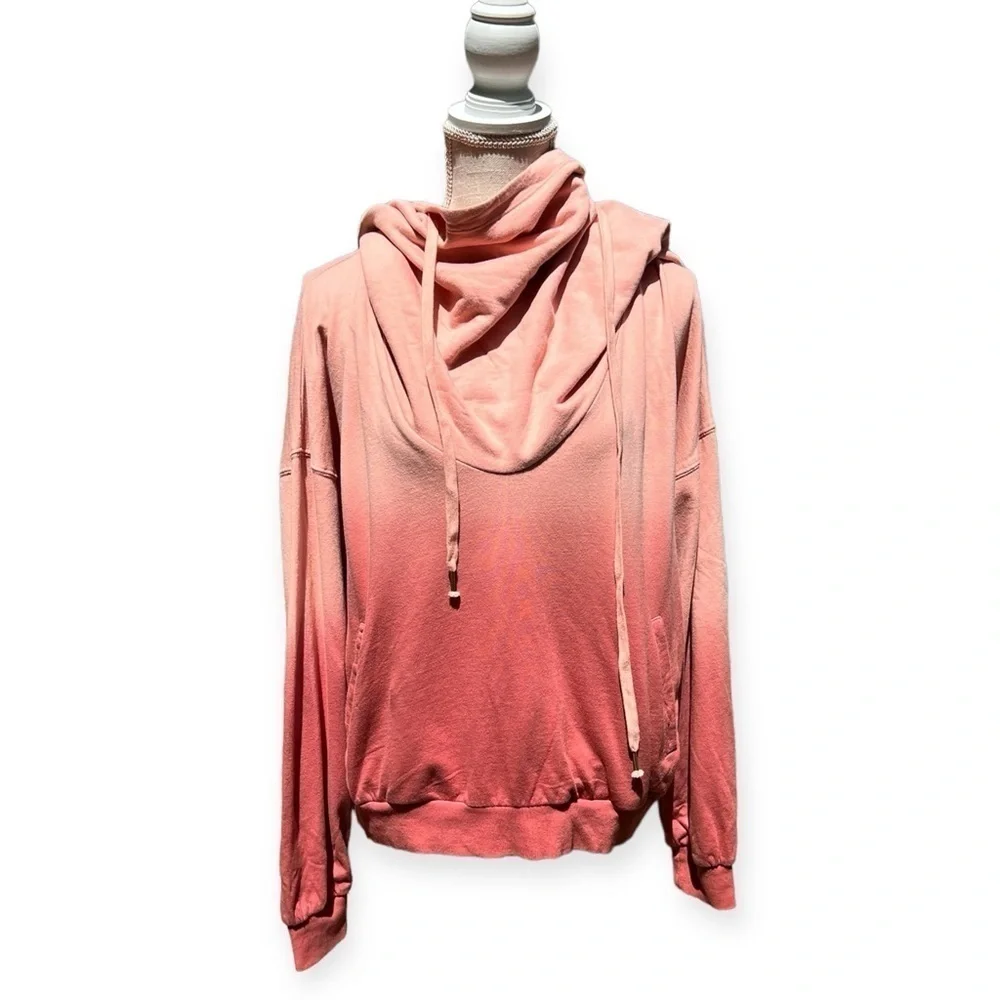 🌻NEW (with tags!) Young Fabulous & Broke “Piper” Ombré Hoodie Size Medium